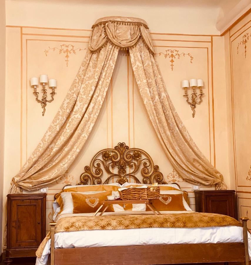 Palazzo Lari Sarzana Hotel Luaran gambar